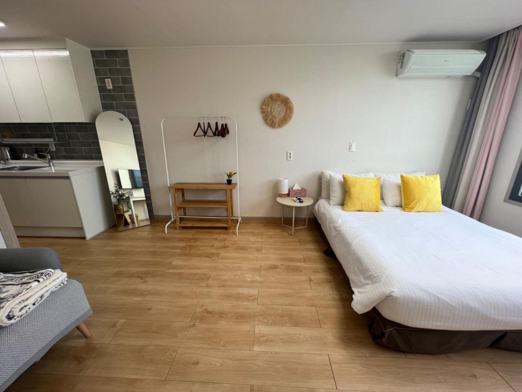 Living In Jeju Island Apartment Luaran gambar
